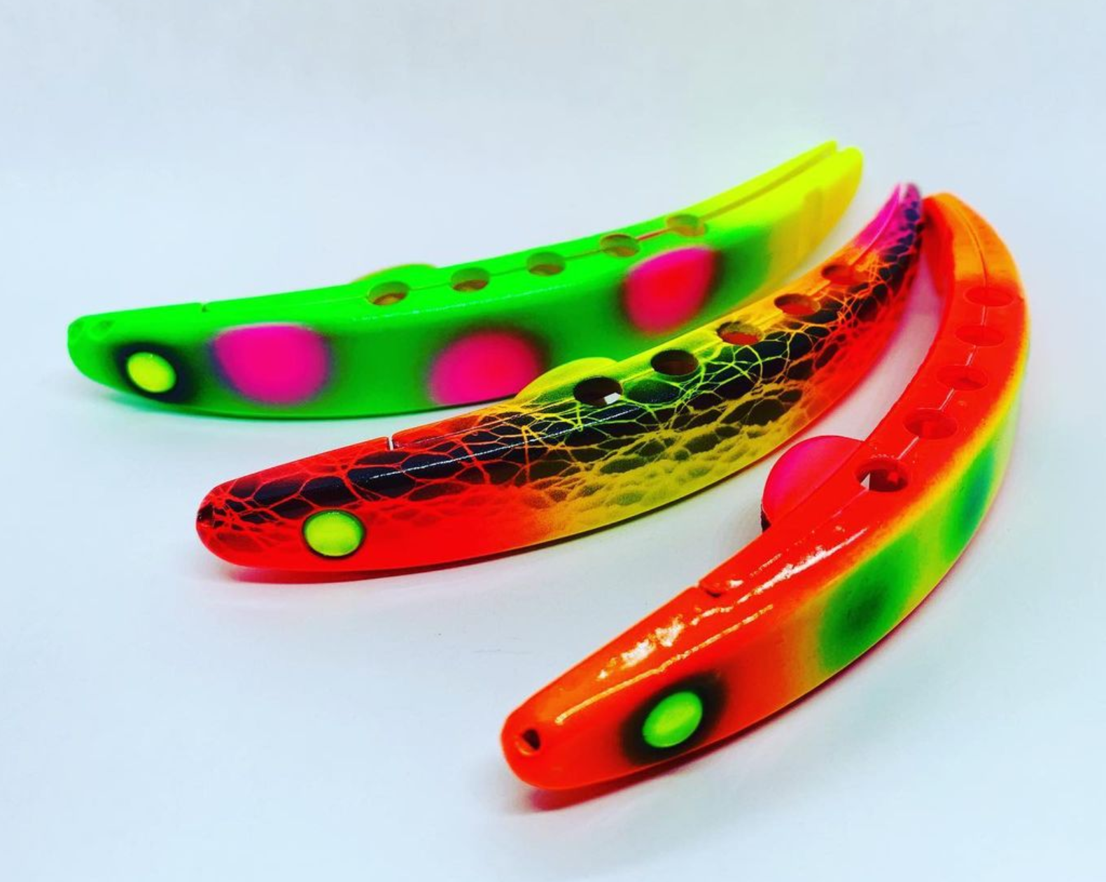 Custom Crankbait Painting – Vertical Jigs and Lures